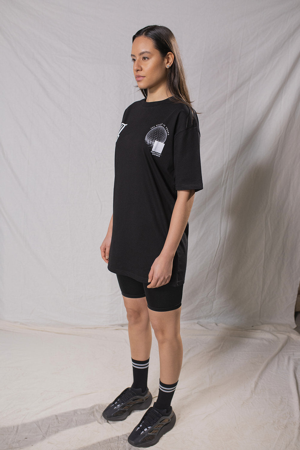 THE WORLD IS YOURS PRINT T-SHIRT